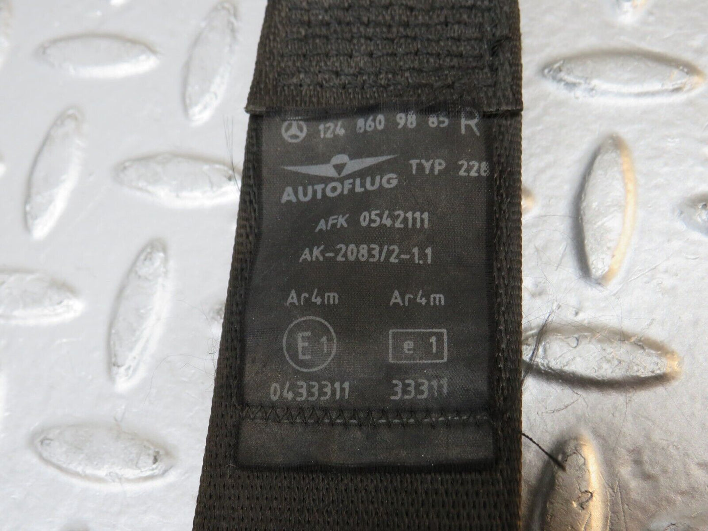 31536 Mercedes-Benz S124 220TE Front Right Seat Belt With Buckle 1248609885