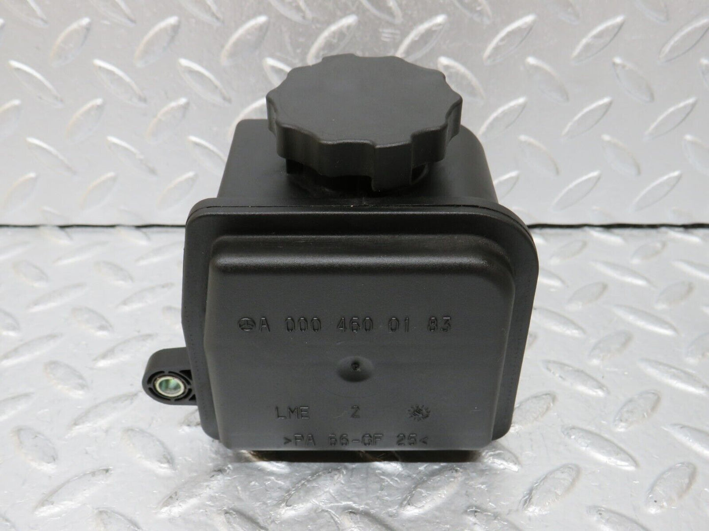 34898 Mercedes-Benz W210 320E Power Steering Fluid Reservoir Tank 0004600183