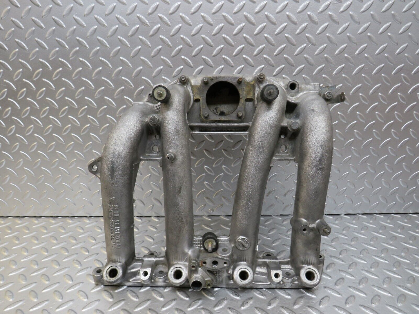 25713 Mercedes-Benz W201 Air Intake Manifold 1021413501