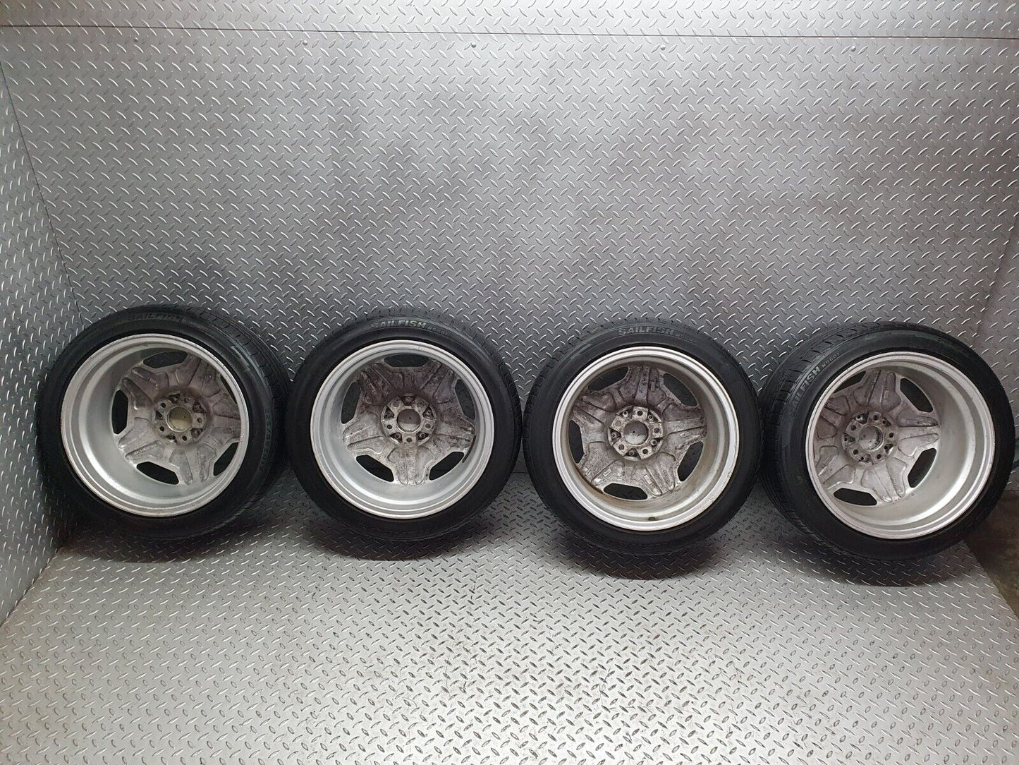 41723 Mercedes-Benz Alloy Wheel Set 17 x 8J & 9J ET30 & ET33