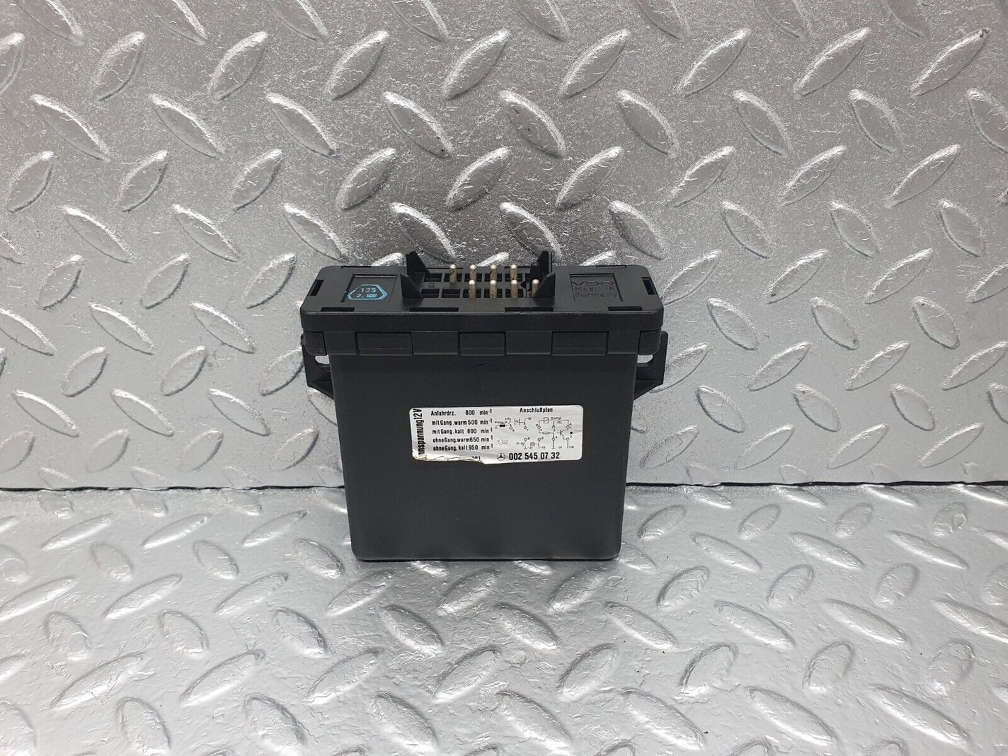 43519 Mercedes-Benz C126 300SEC Coupe Idle Control Module Unit 0025450732