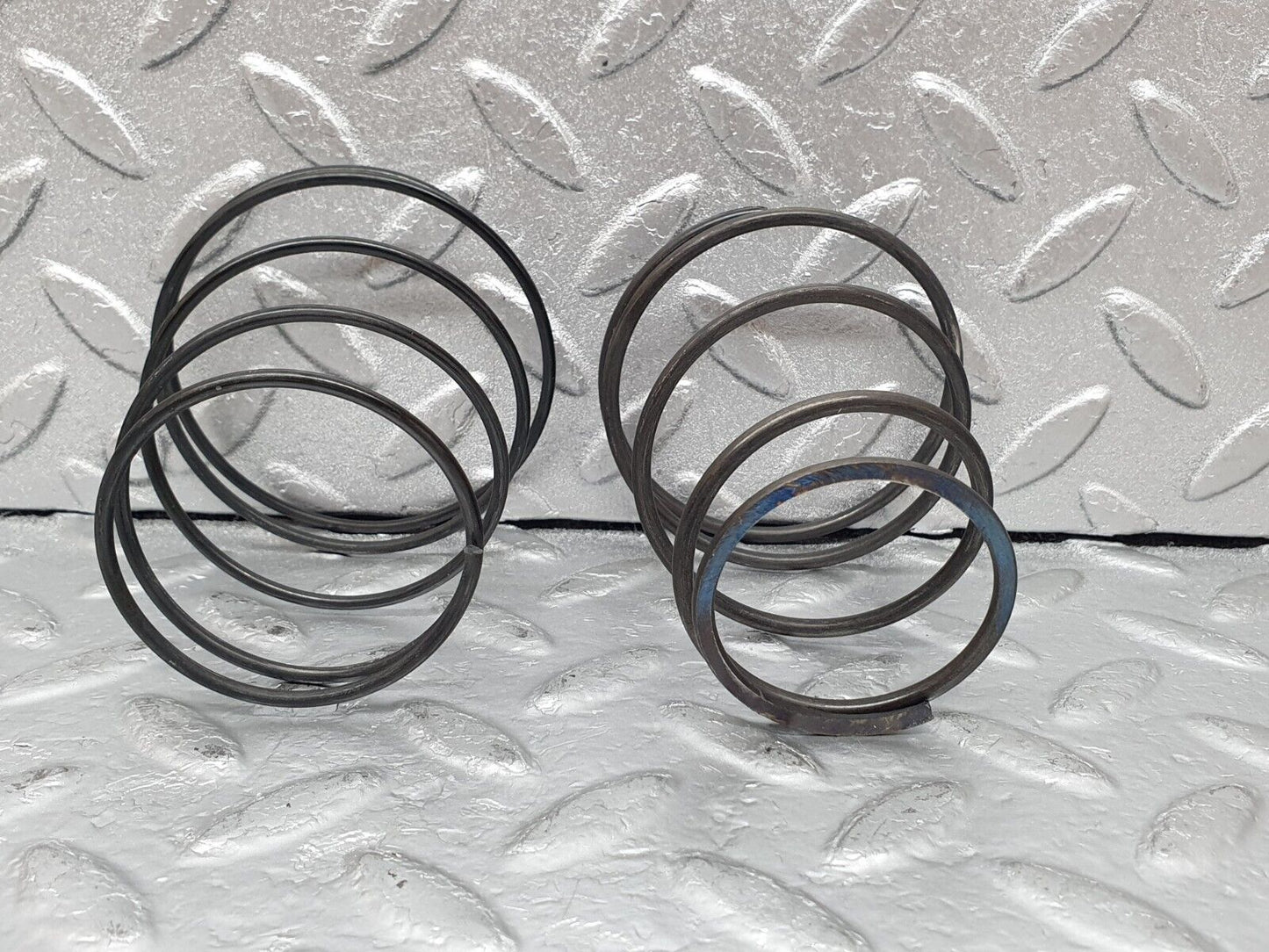 44235 Mercedes-Benz C107 350SLC Coupe Automatic Gearbox Piston Spring 722.001