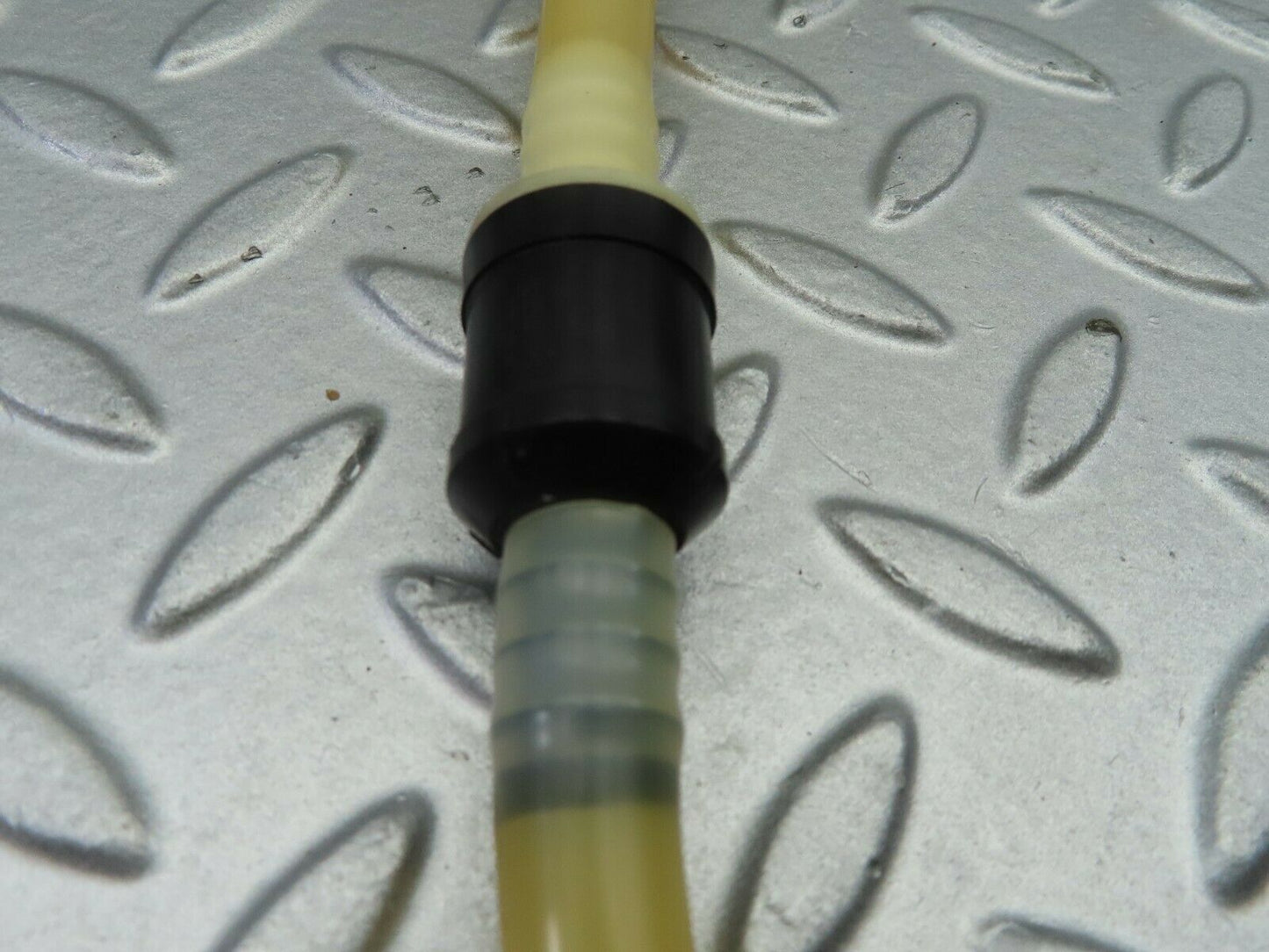 6994 Mercedes-Benz C107 350SLC Coupe Brake Servo Vacuum Pipe