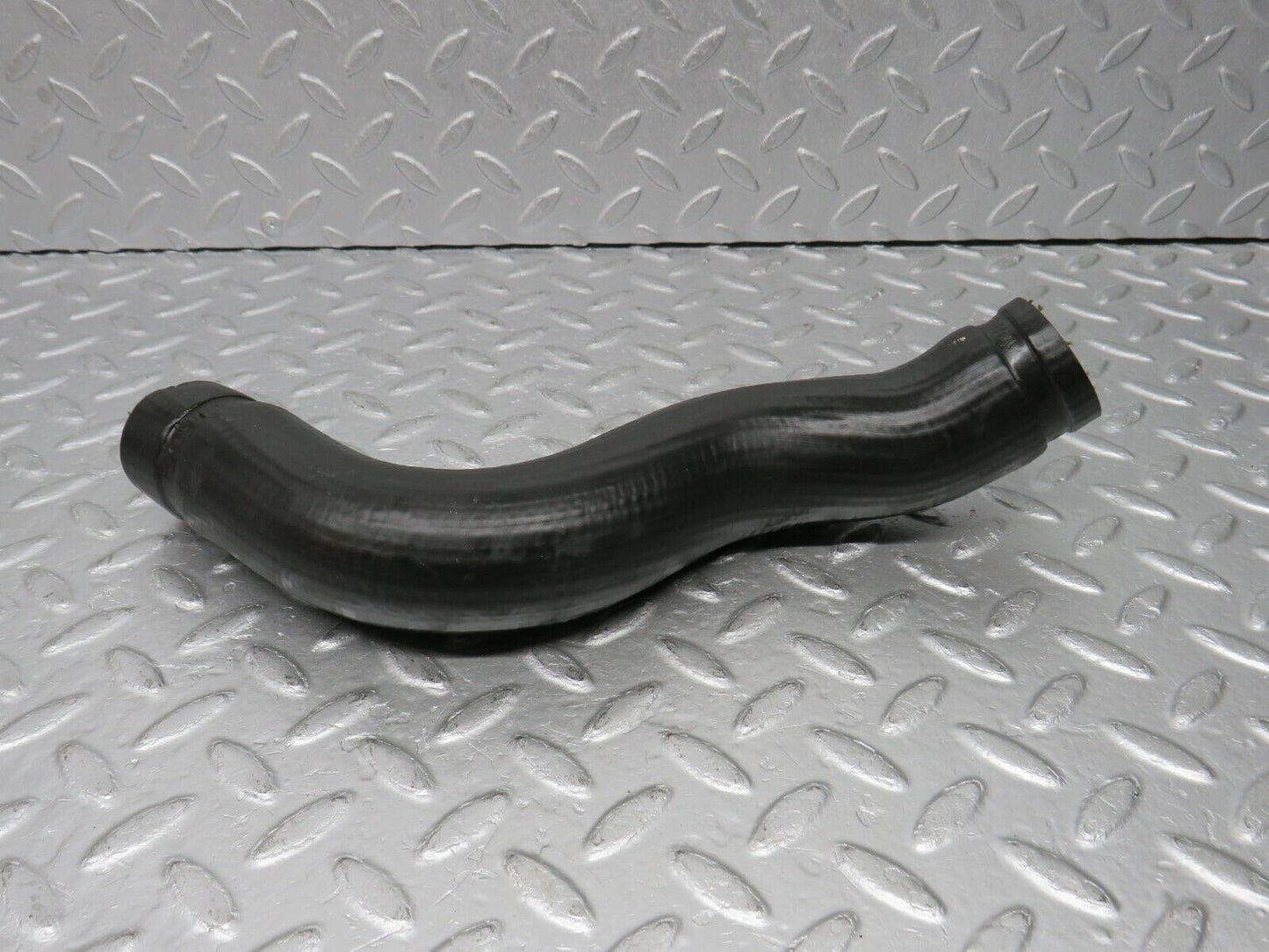 39177 Mercedes-Benz R107 500SL Radiator Hose Pipe 1075011262