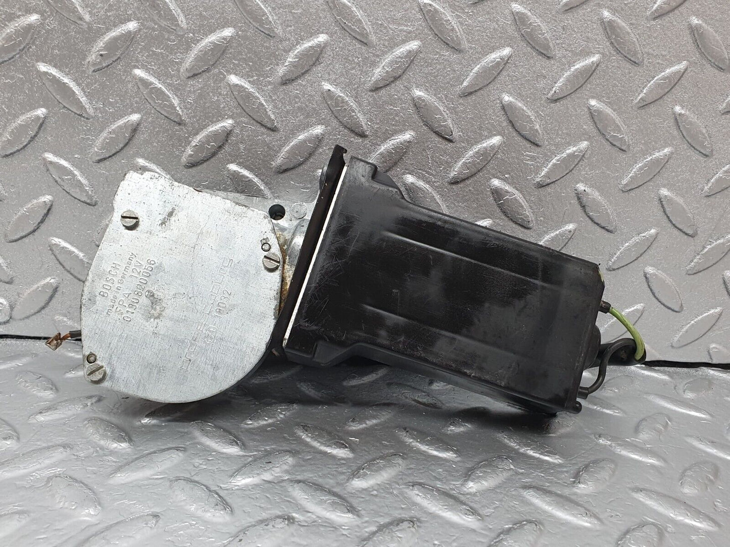 44147 Mercedes-Benz C123 230CE Coupe Front Left Window Regulator Motor 0130820056