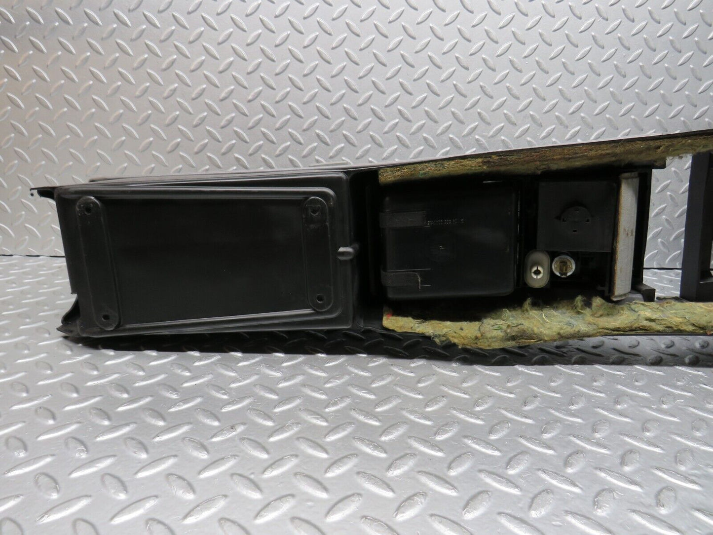 39554 Mercedes-Benz R129 320SL Coupe Centre Console 1296830000