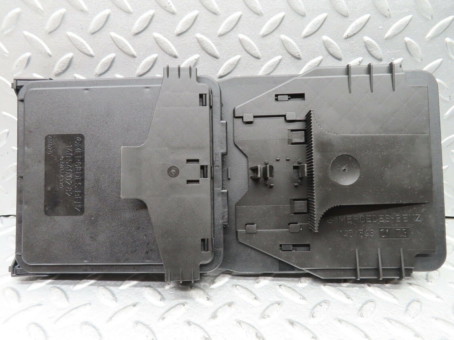 19684 Mercedes-Benz C140 CL420 Coupe Fuse Box Lid 1405450173