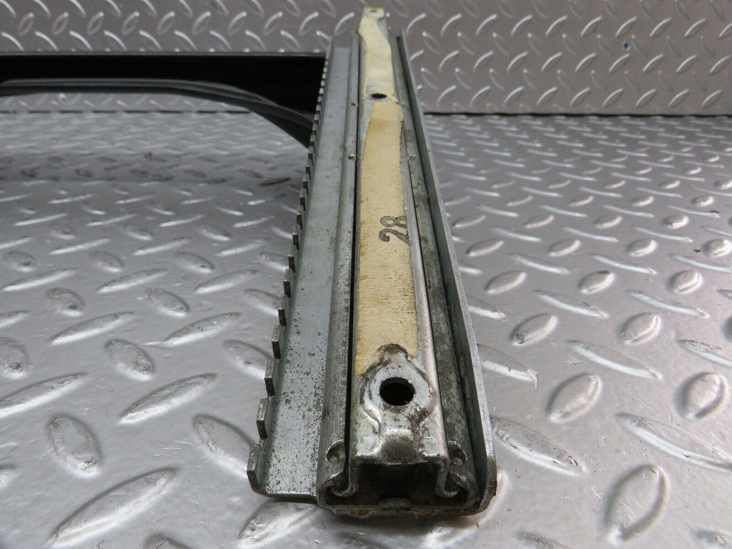 26339 Mercedes-Benz W116 450SE Front Right Seat Sliding Mechanism