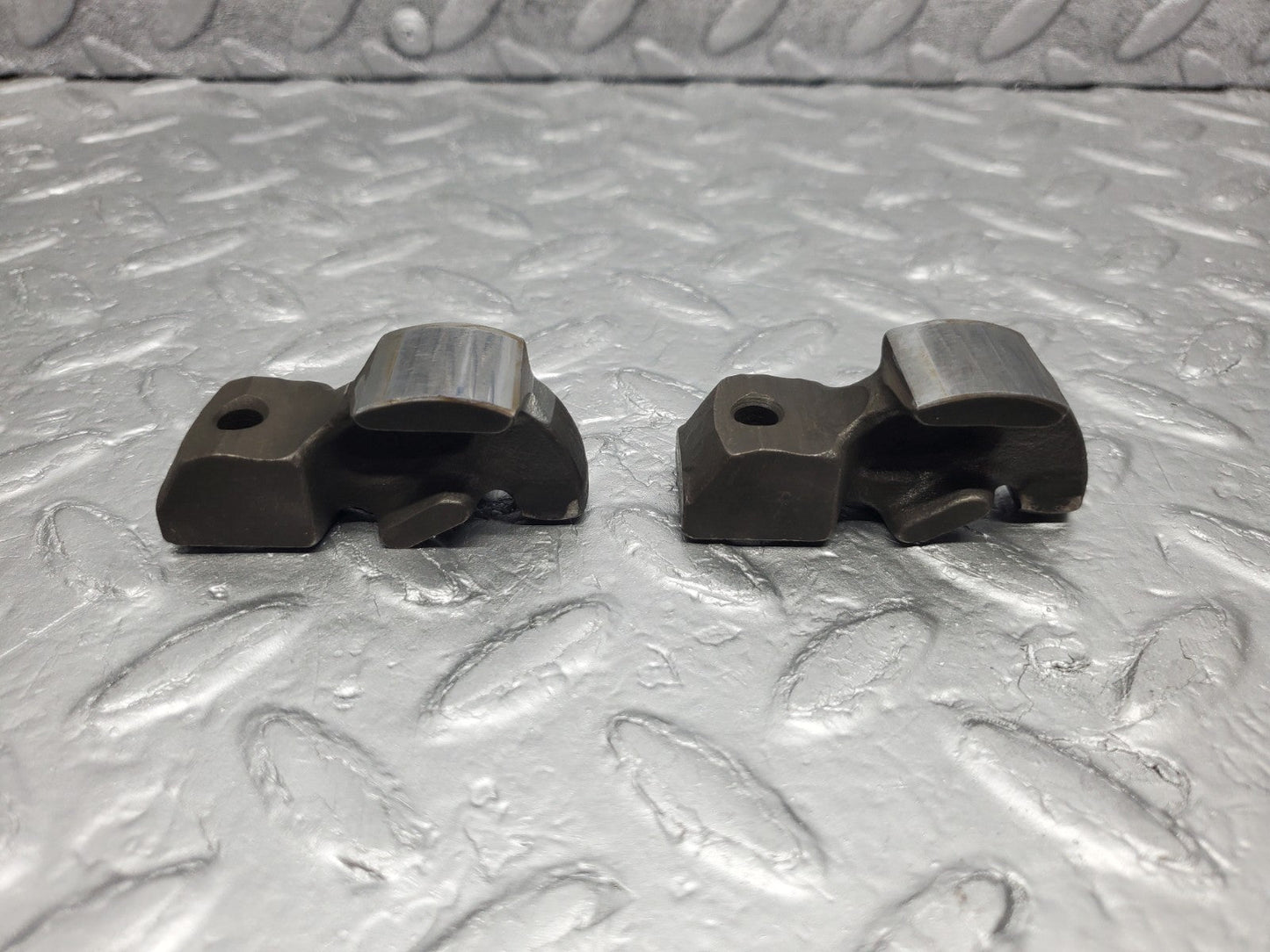 W126 Coupe rocker arm used OEM
