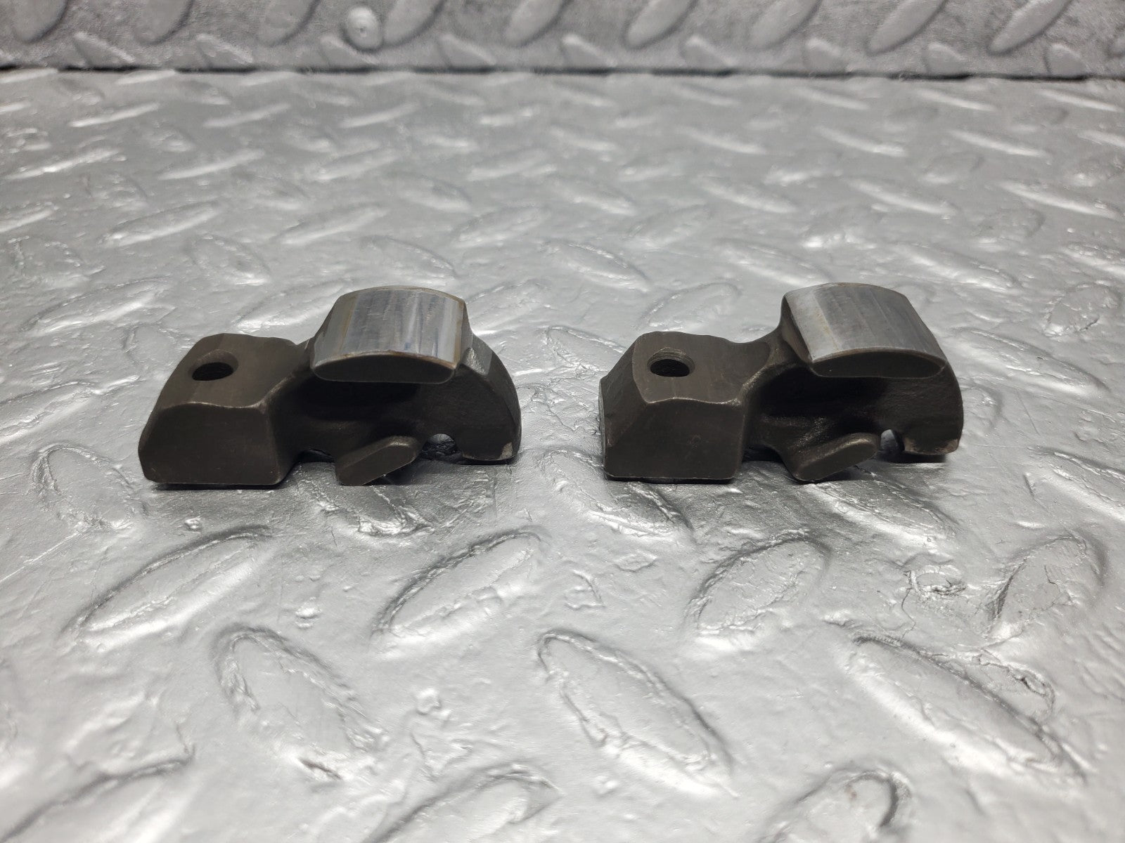 W126 Coupe rocker arm used OEM