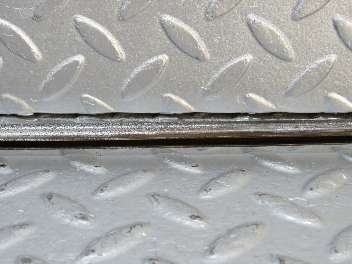 40488 Mercedes-Benz W110 230 Roof Chrome Trim Right Side