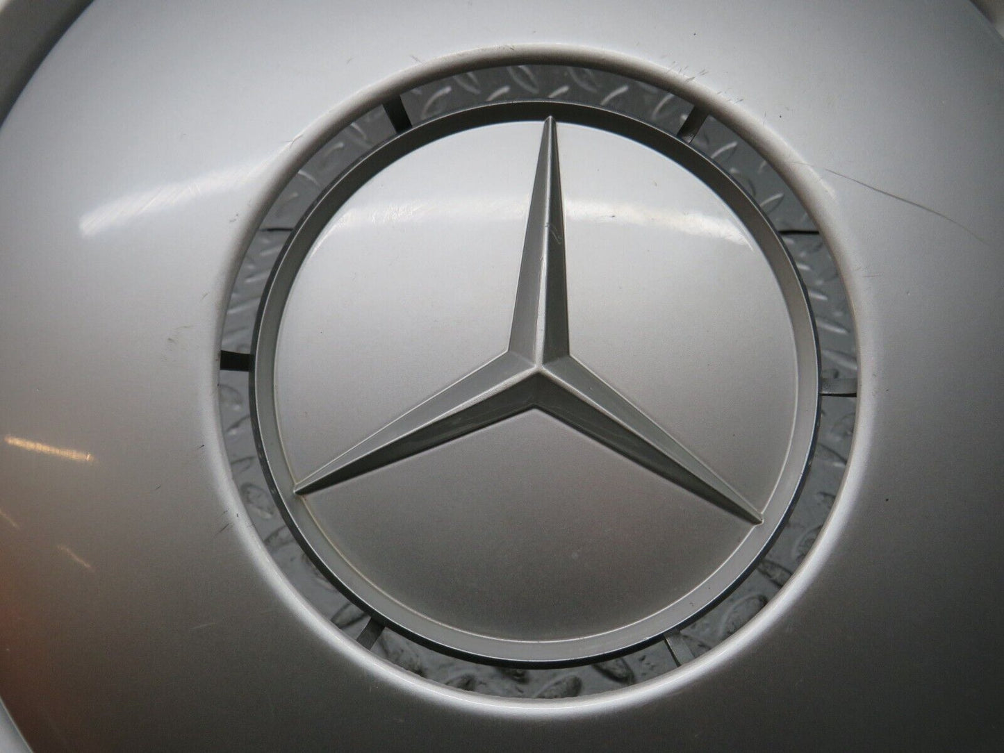 30846 Mercedes-Benz W201 190E Wheel Trim Hub Cap 14" 2014010224