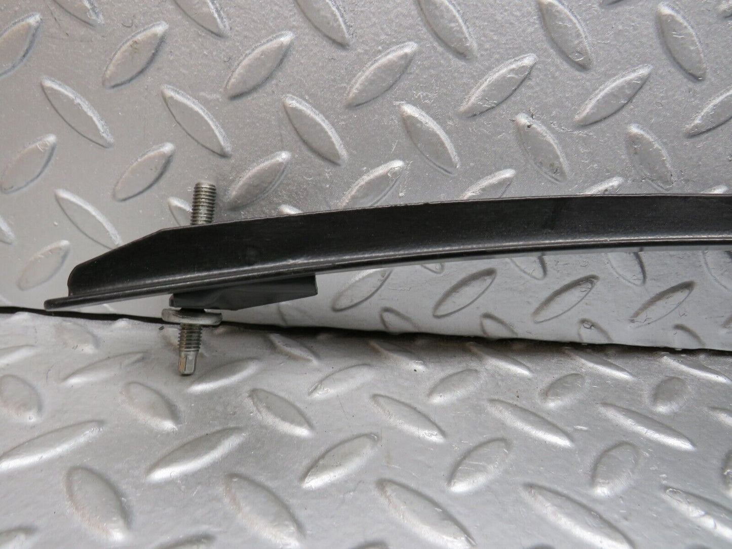 39660 Mercedes-Benz R129 320SL Coupe Left Door Front Window Channel
