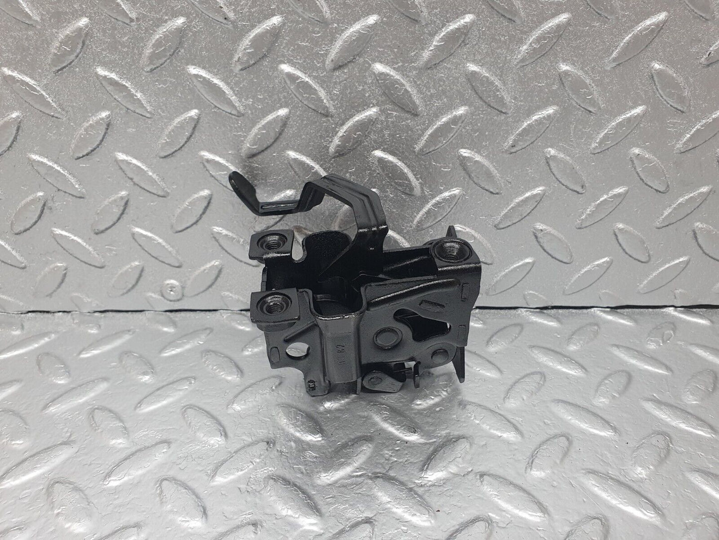 43524 Mercedes-Benz C126 380SEC Coupe Bonnet Lock Latch Left Side 1268800760