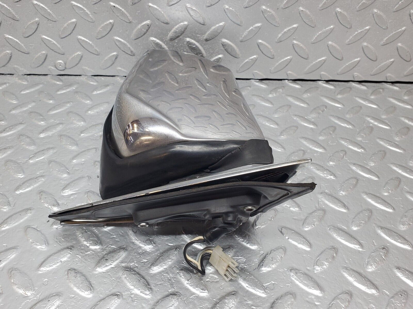 44527 Mercedes-Benz W123 280E Electric Wing Mirror Left 1238111141 1238110541 1238110361