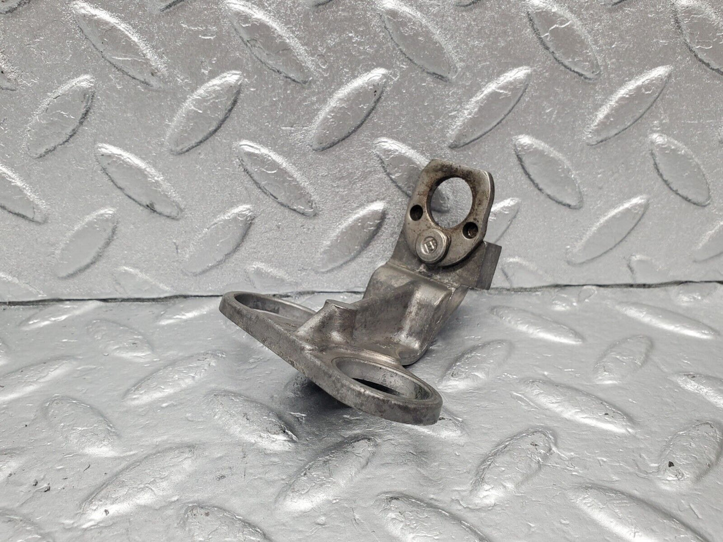 46600 Mercedes-Benz C123 280CE Coupe Crankshaft Sensor Holder Bracket 1101530440