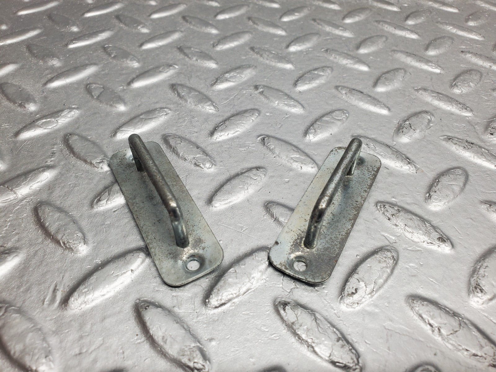 W124 Wagon trunk cargo hook clip used OEM