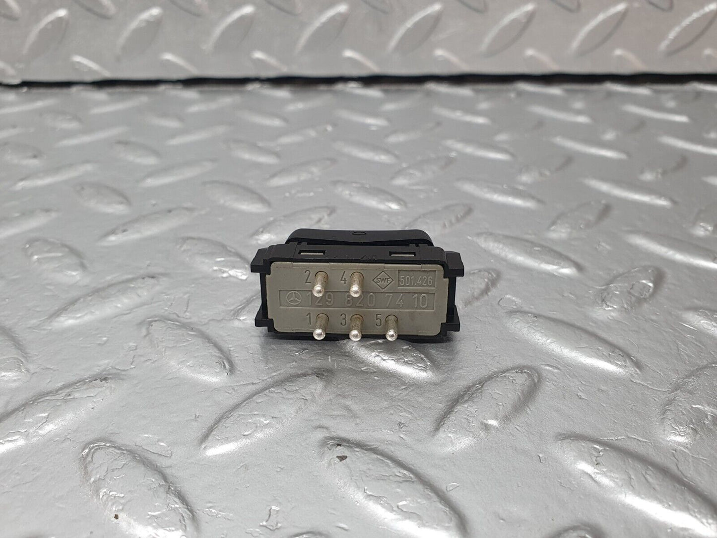 42387 Mercedes-Benz R129 320SL Coupe Rear Windscreen Defroster Switch 1298207410