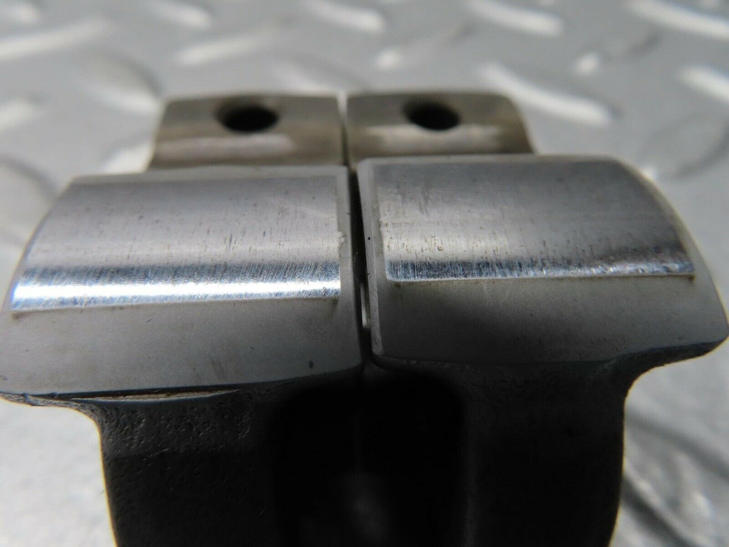 16563 Mercedes-Benz C107 350SLC Coupe Valve Rocker Arm With Retaining Spring