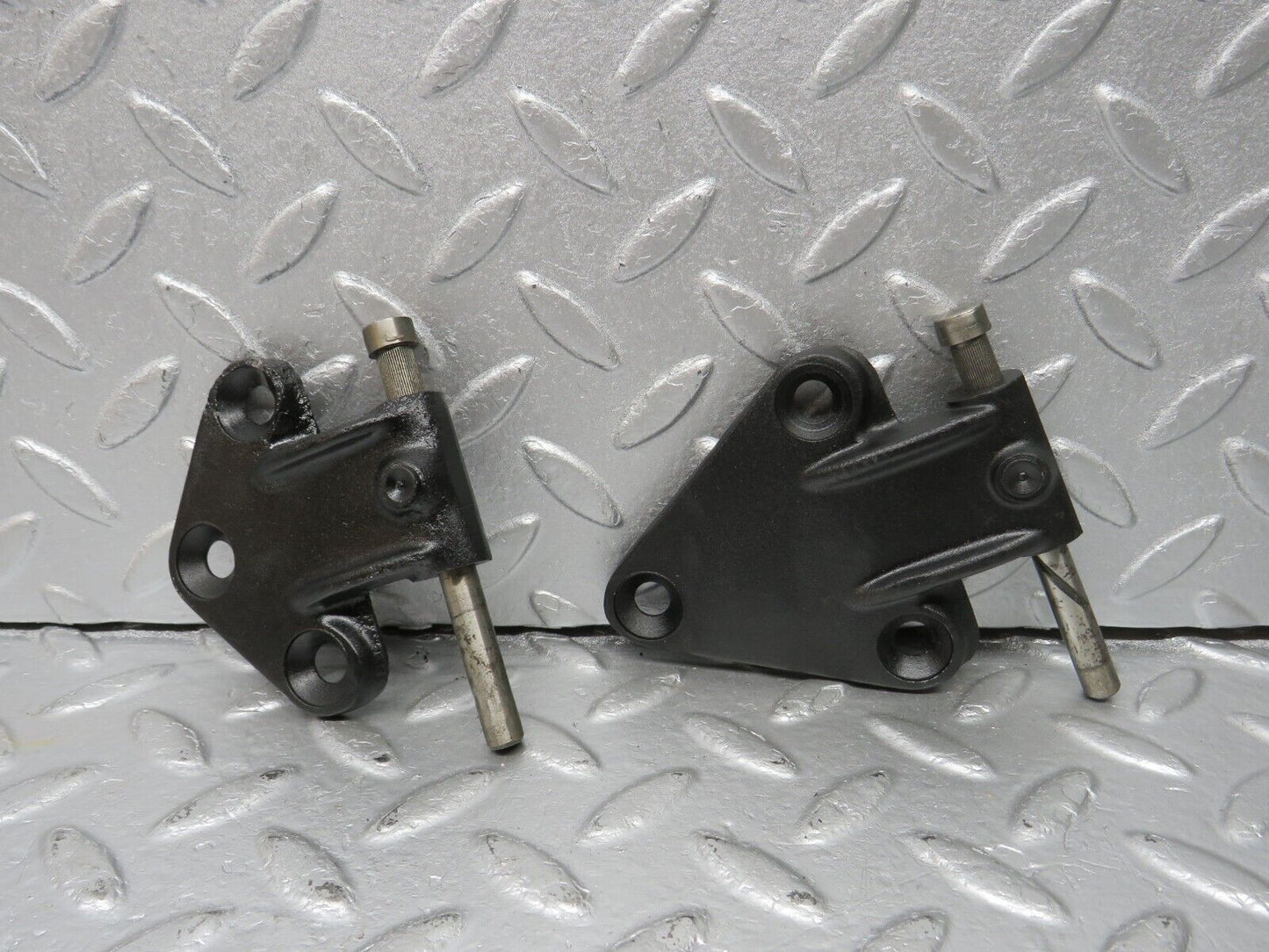 40420 Mercedes-Benz W110 230 Rear Right Door Hinge