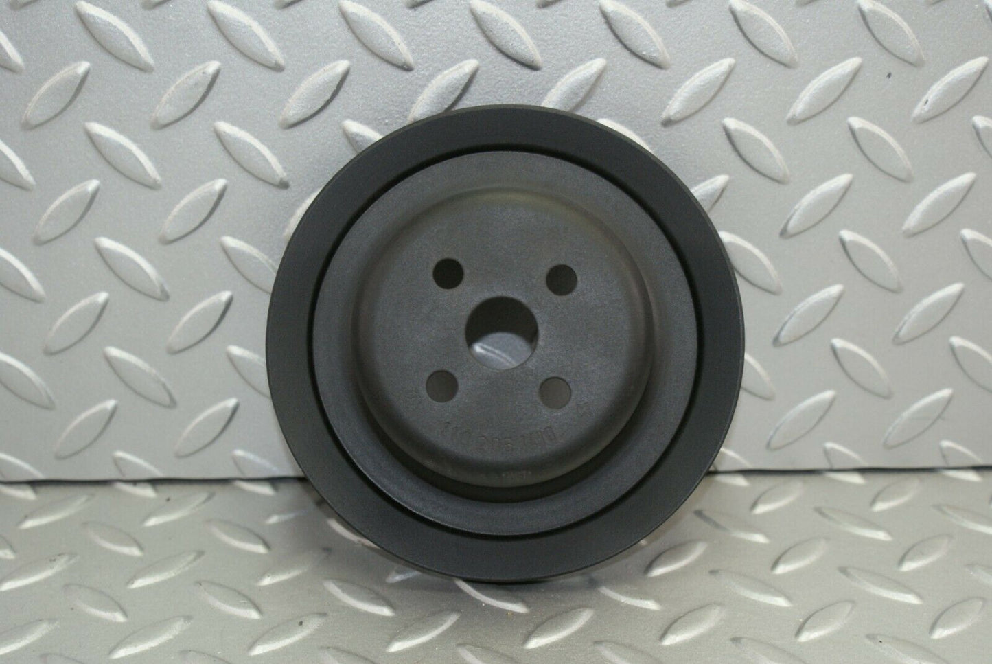 2915 Mercedes-Benz C123 280CE Coupe Water Pump Pulley 1102051410