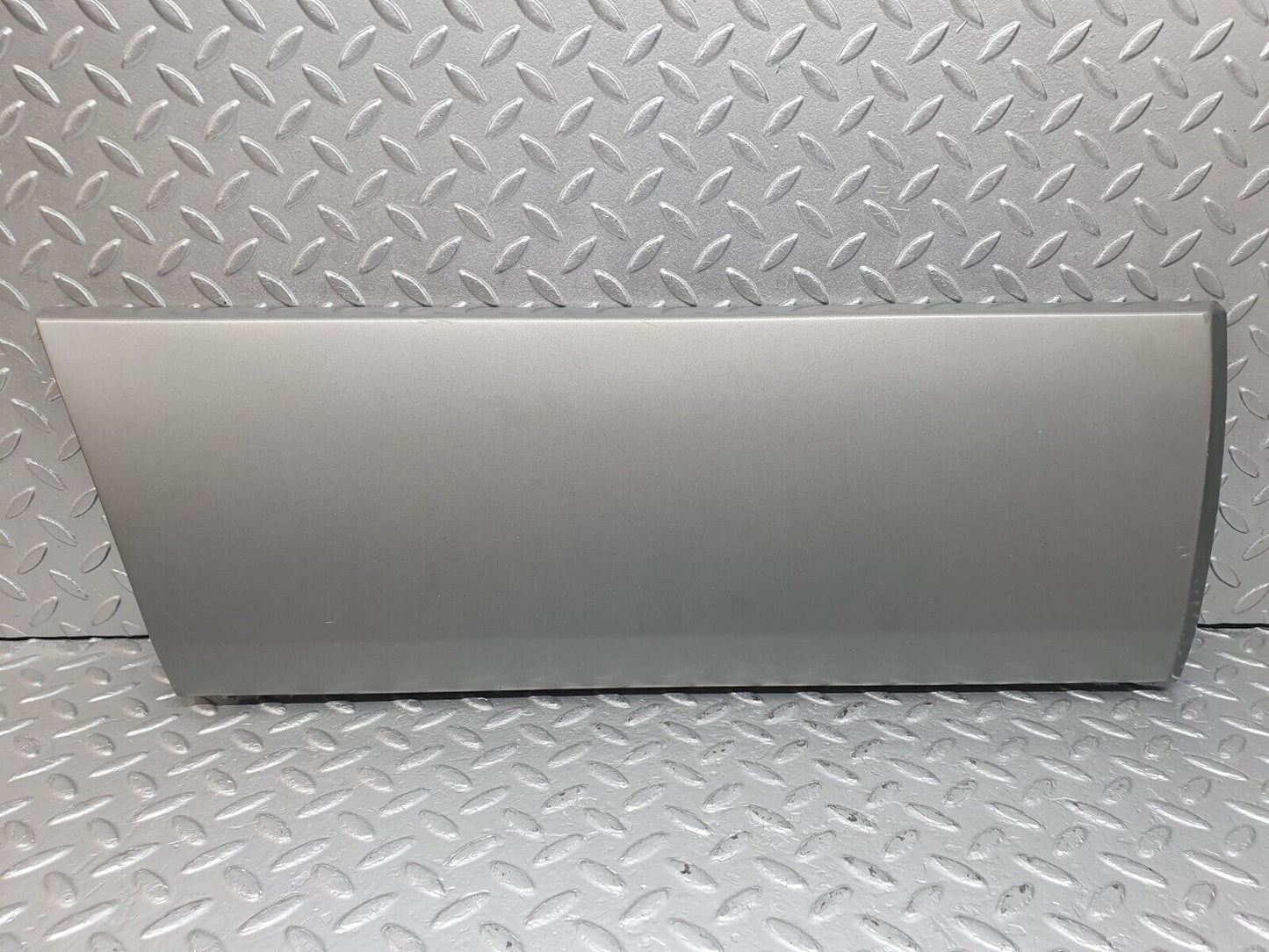42755 Mercedes-Benz W201 190 Rear Right Door Moulding Trim 2016905840