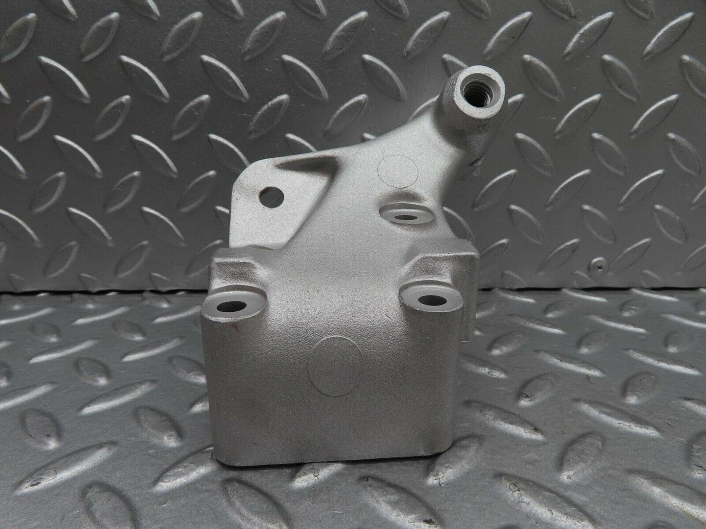 14363 Mercedes-Benz W116 350SE Engine Mount Bracket Right Side 1162232804