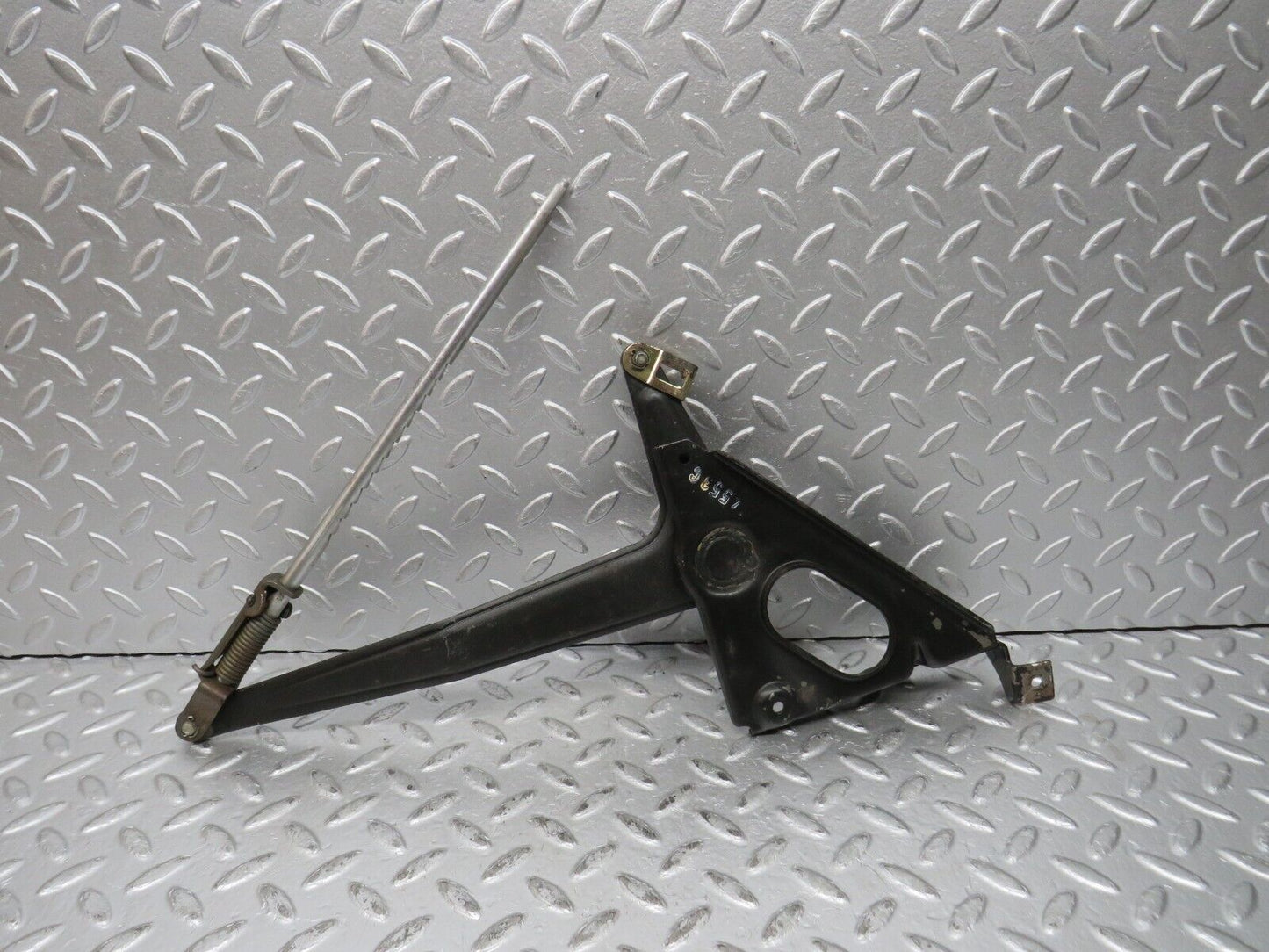 32071 Mercedes-Benz W123 230E Handbrake Regulator