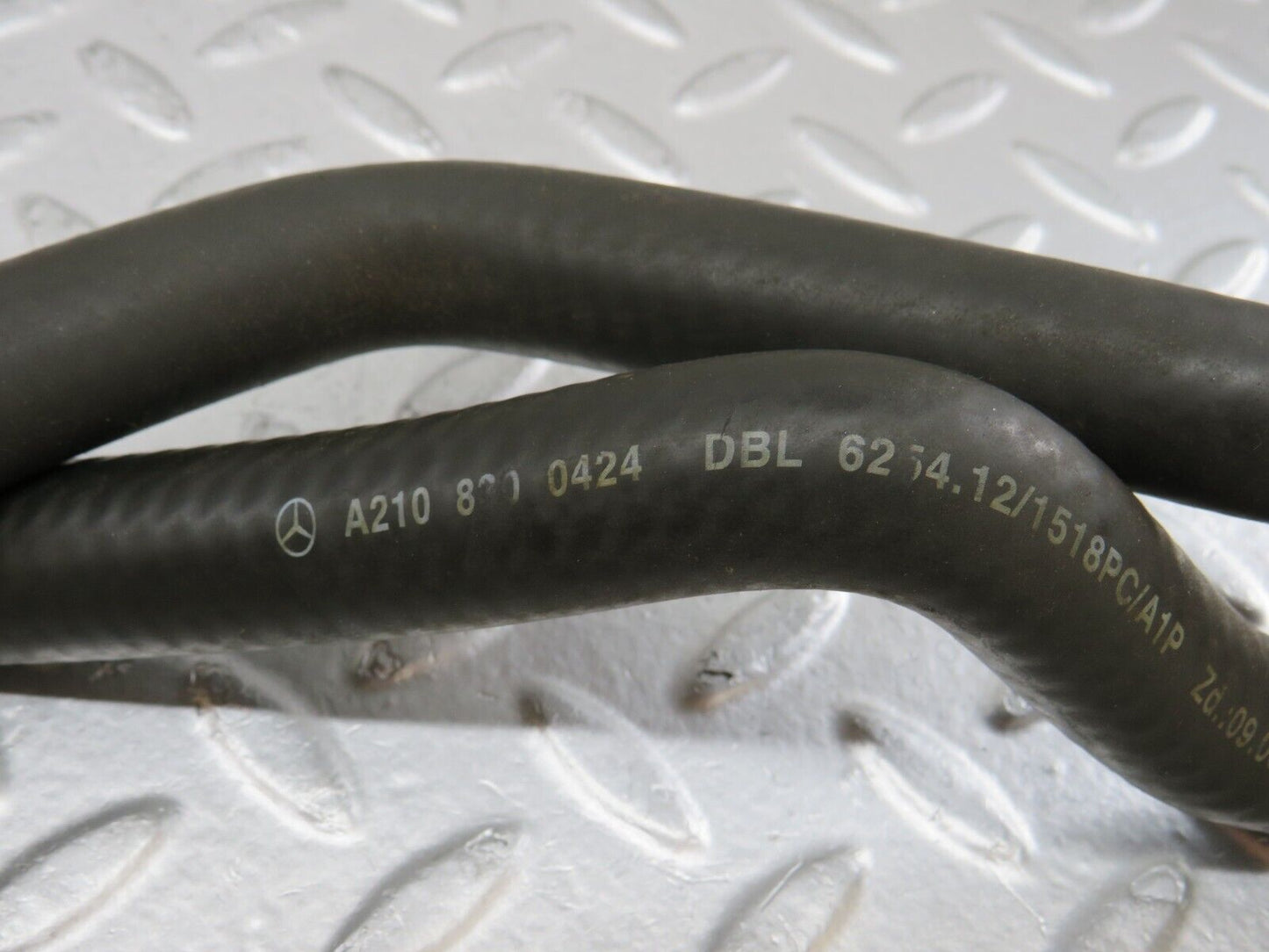 34994 Mercedes-Benz W210 320E Heater Hose Pipe 2108300424