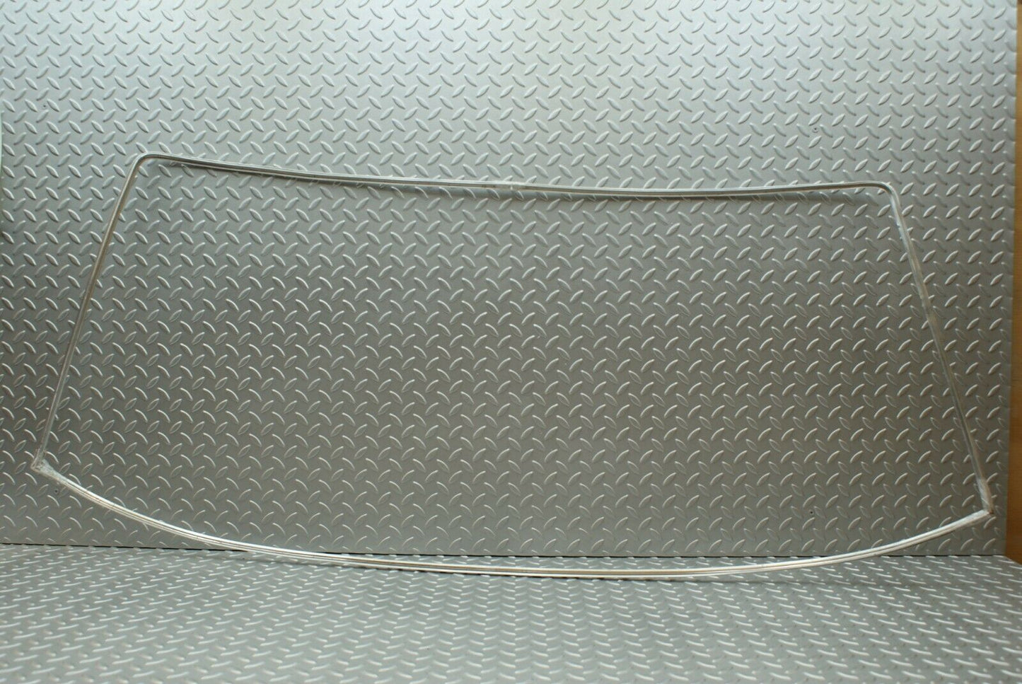 3312 Mercedes-Benz S123 200T Wagon Front Windscreen Chrome