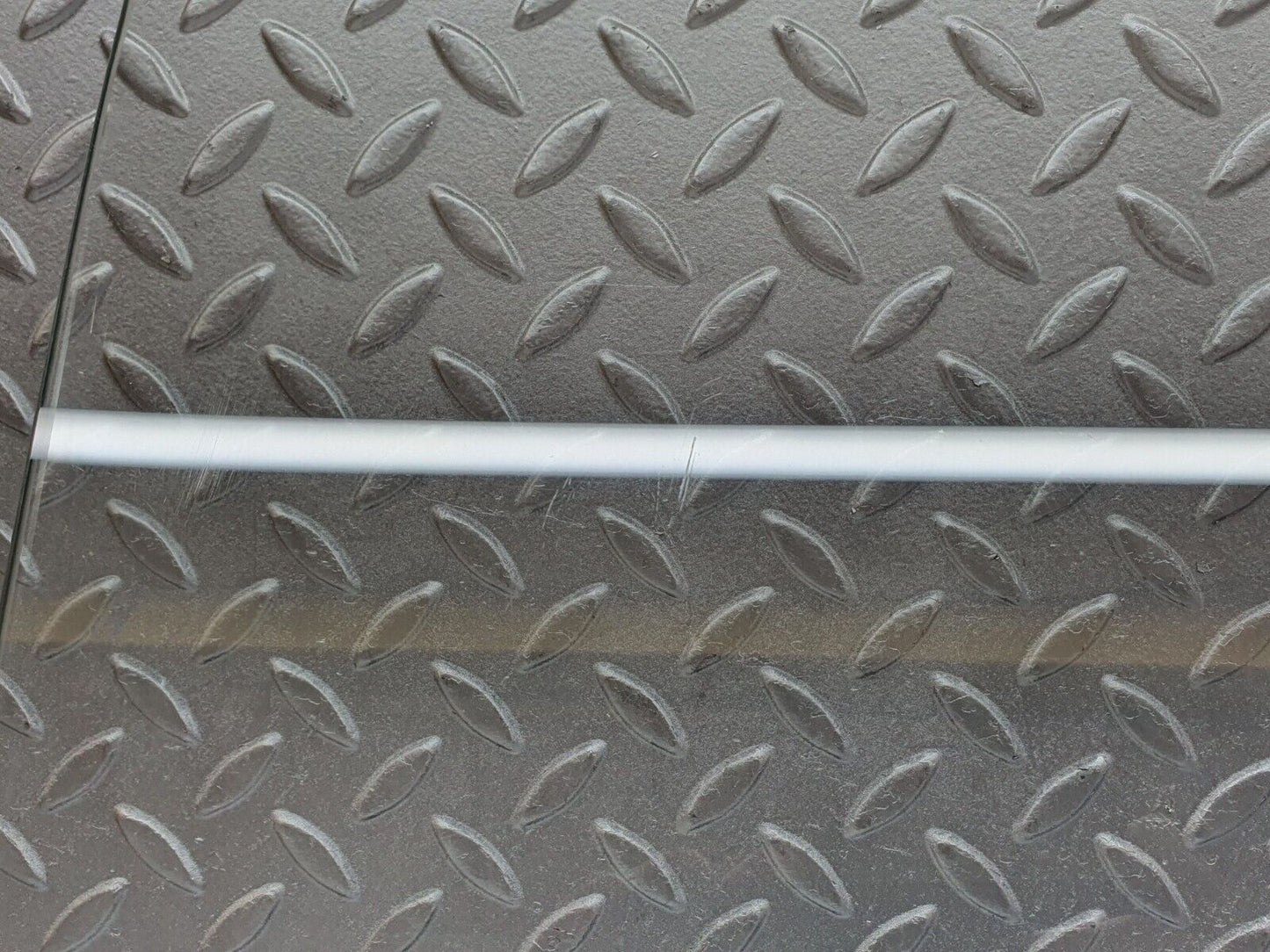 43218 Mercedes-Benz W108 280SE Front Right Door Window Glass