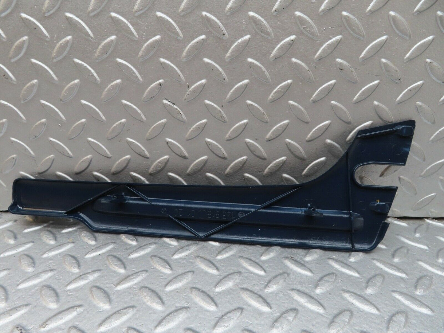 18134 Mercedes-Benz W123 200 Front Seat Cover Trim Left Side Blue 1239190120