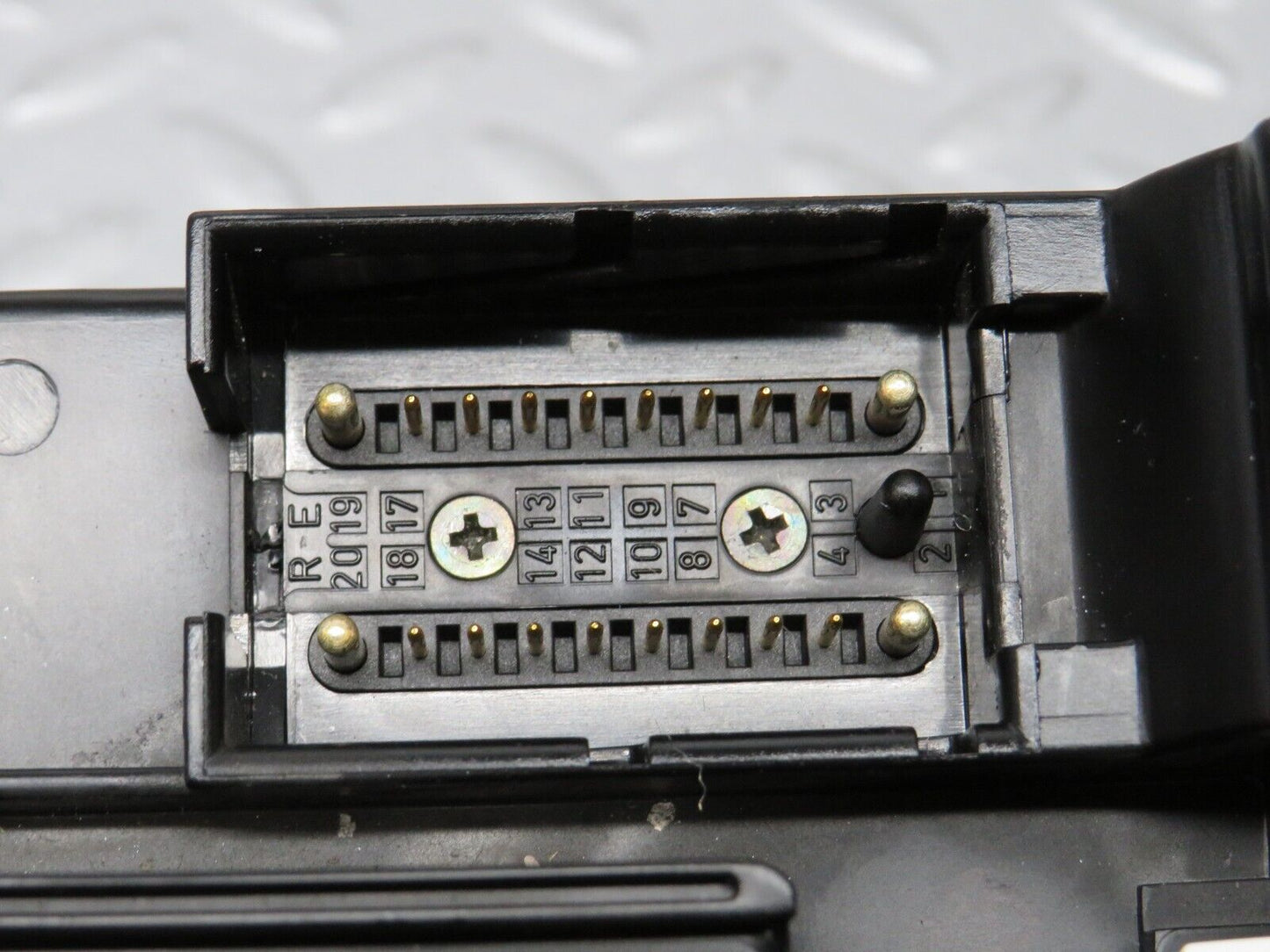 38335 Mercedes-Benz R129 280SL Coupe Heater Climate Control Unit 1298300385