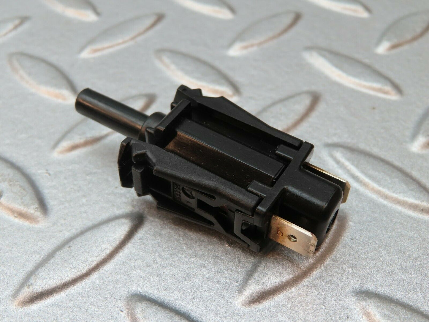 4208 Mercedes-Benz V123 240D LWB Door Contact Switch 0015458714