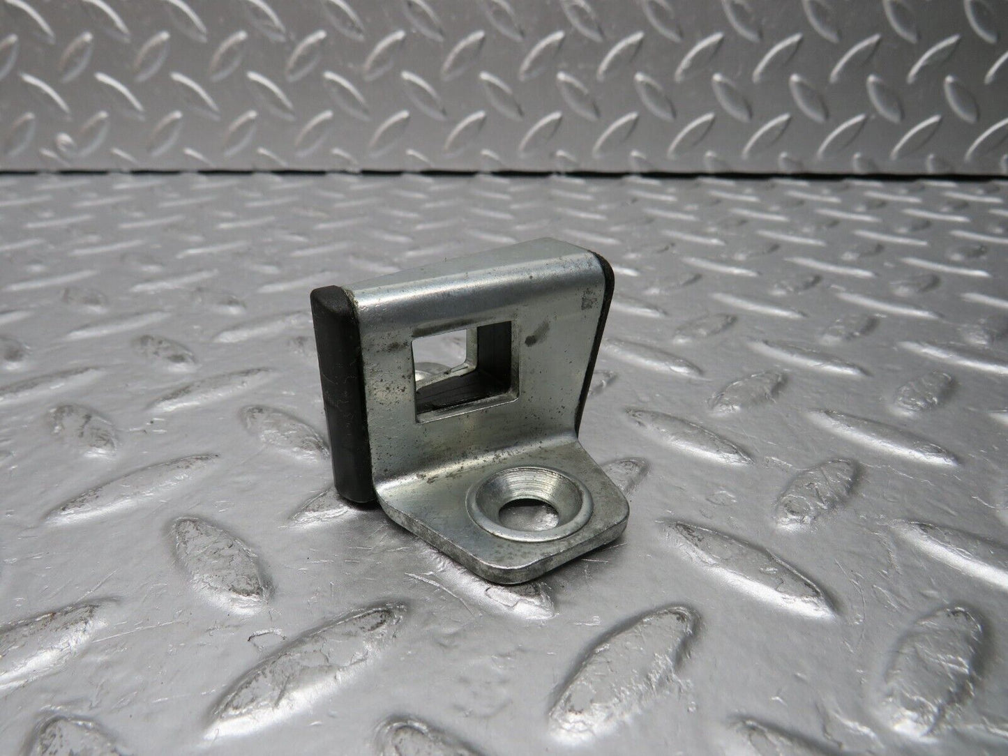 30753 Mercedes-Benz W201 190E 2.0L Door Lock Latch
