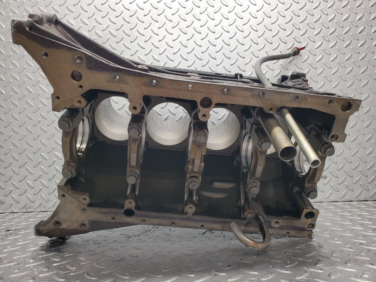 W124 Wagon engine block used OEM
