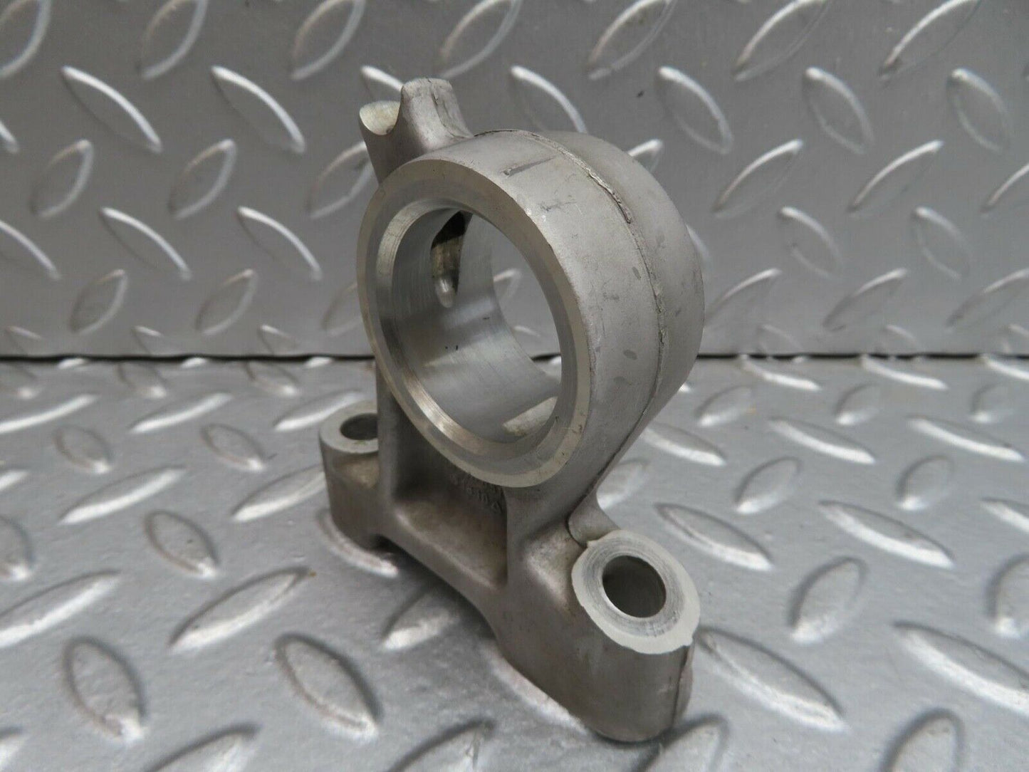 13728 Mercedes-Benz R107 450SL Camshaft Tower Bearing 1160511810