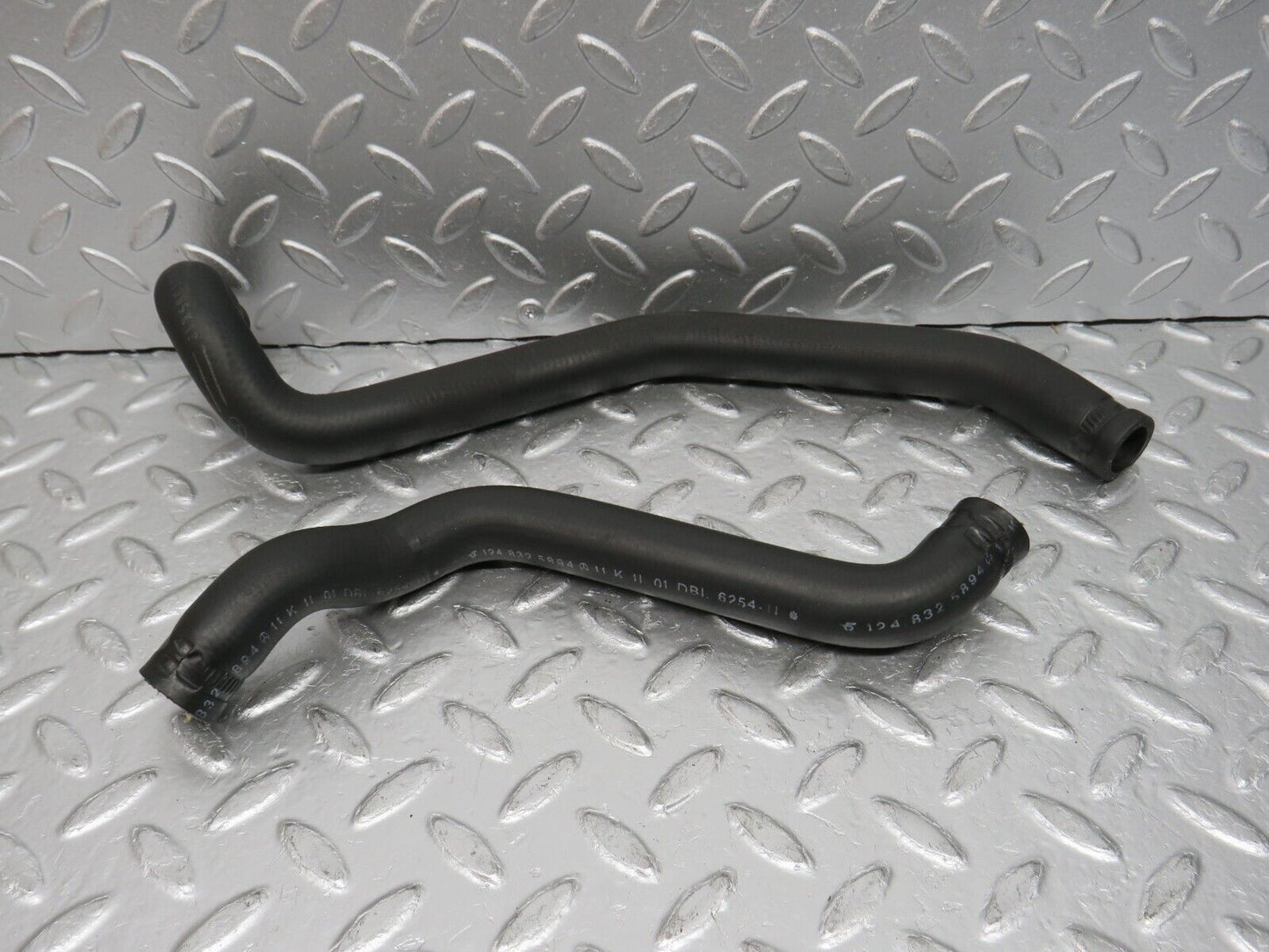 32550 Mercedes-Benz S124 300TE Wagon Water Cooling Hose 1248325894 1248326394