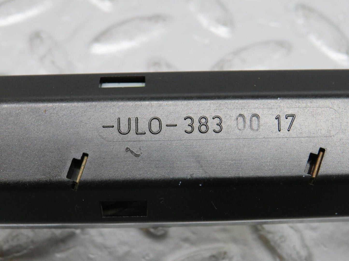 32566 Mercedes-Benz S124 300TE Wagon Tail Light Bulb Holder