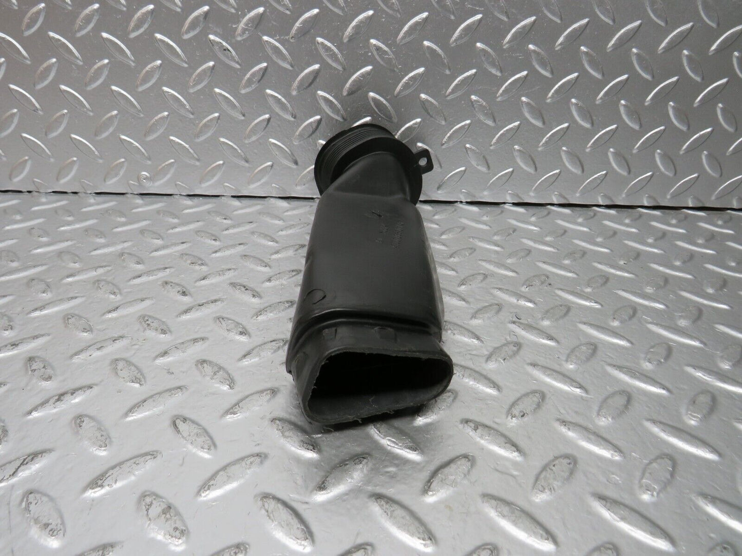 24901 Mercedes-Benz W140 S320 Air Intake Hose Pipe 1408300225