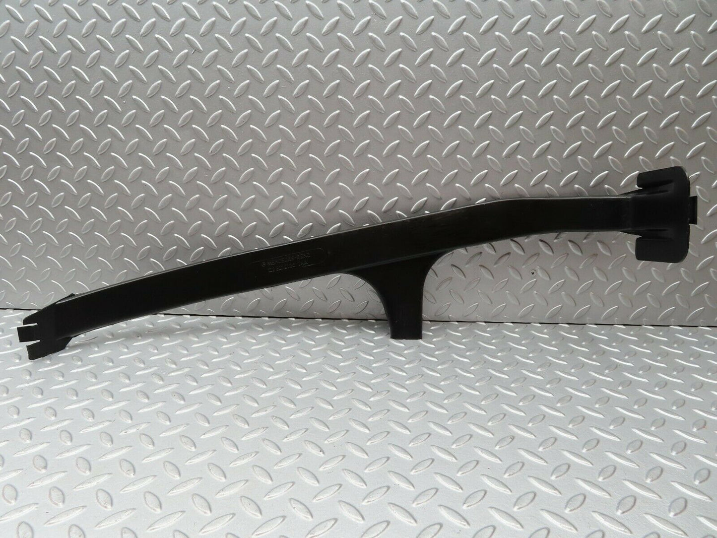 4289 Mercedes-Benz W123 230E Cable Cover Rear Left 1238210136