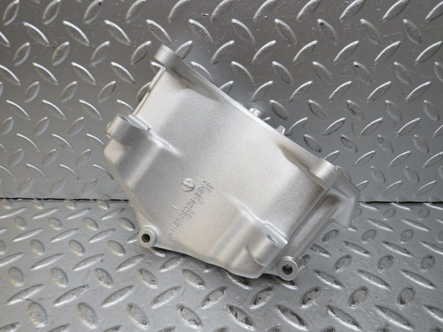 26680 Mercedes-Benz C124 220CE Coupe AC Compressor Support Bracket 1111550135