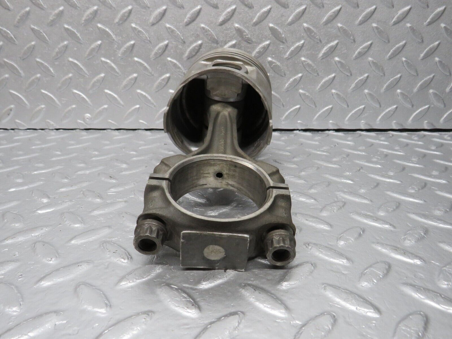 40023 Mercedes-Benz R107 350SL Piston With Connecting Rod 92.00mm