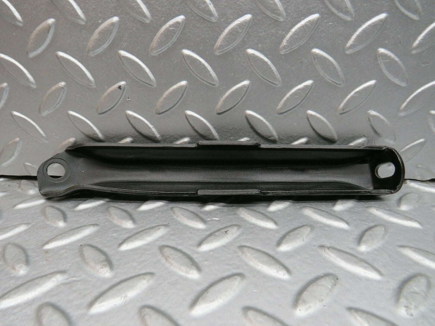 22282 Mercedes-Benz S123 280TE Wagon Air Intake Manifold Bracket