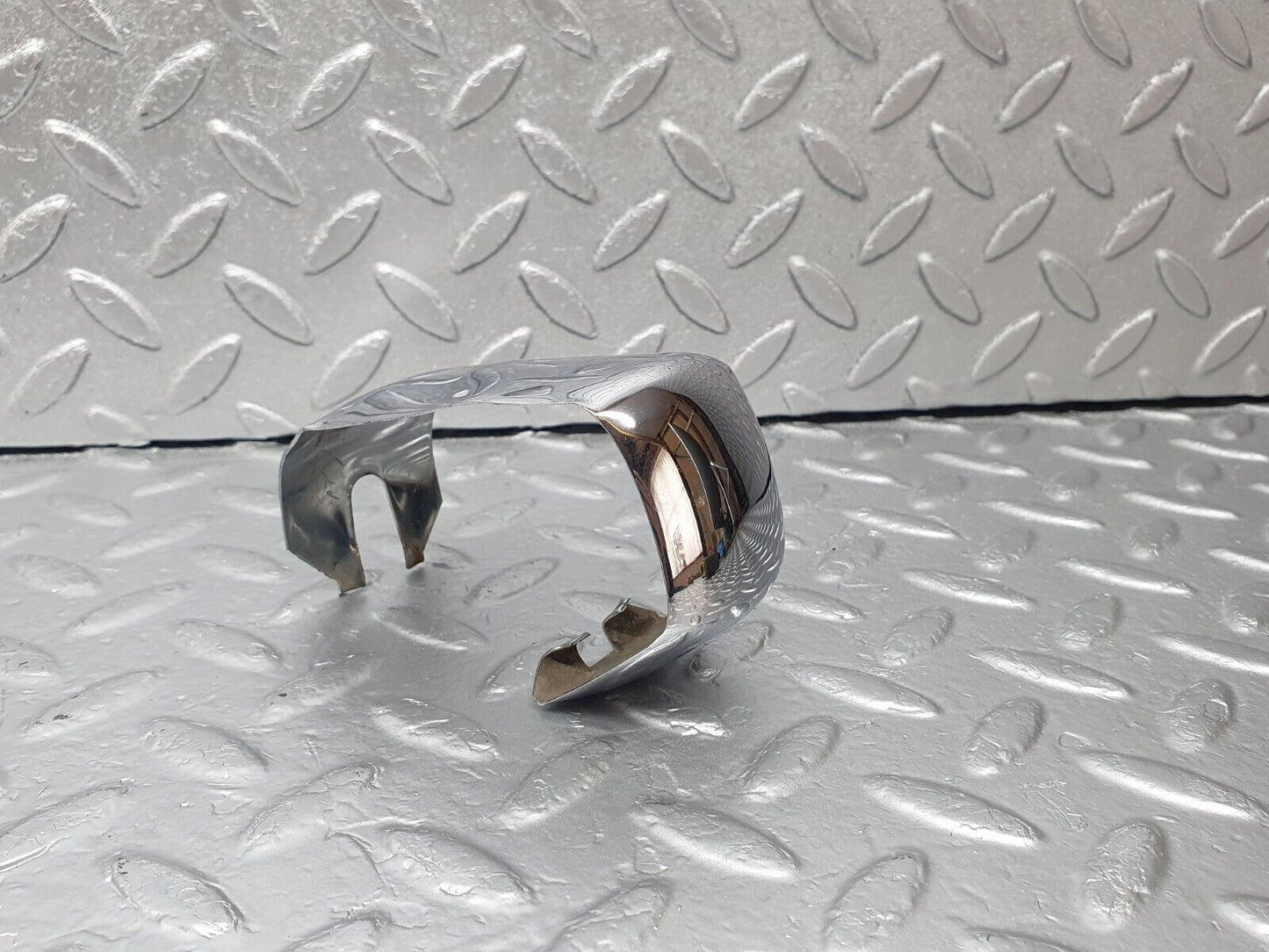 43384 Mercedes-Benz W108 280SE Front Bumper Chrome Cover