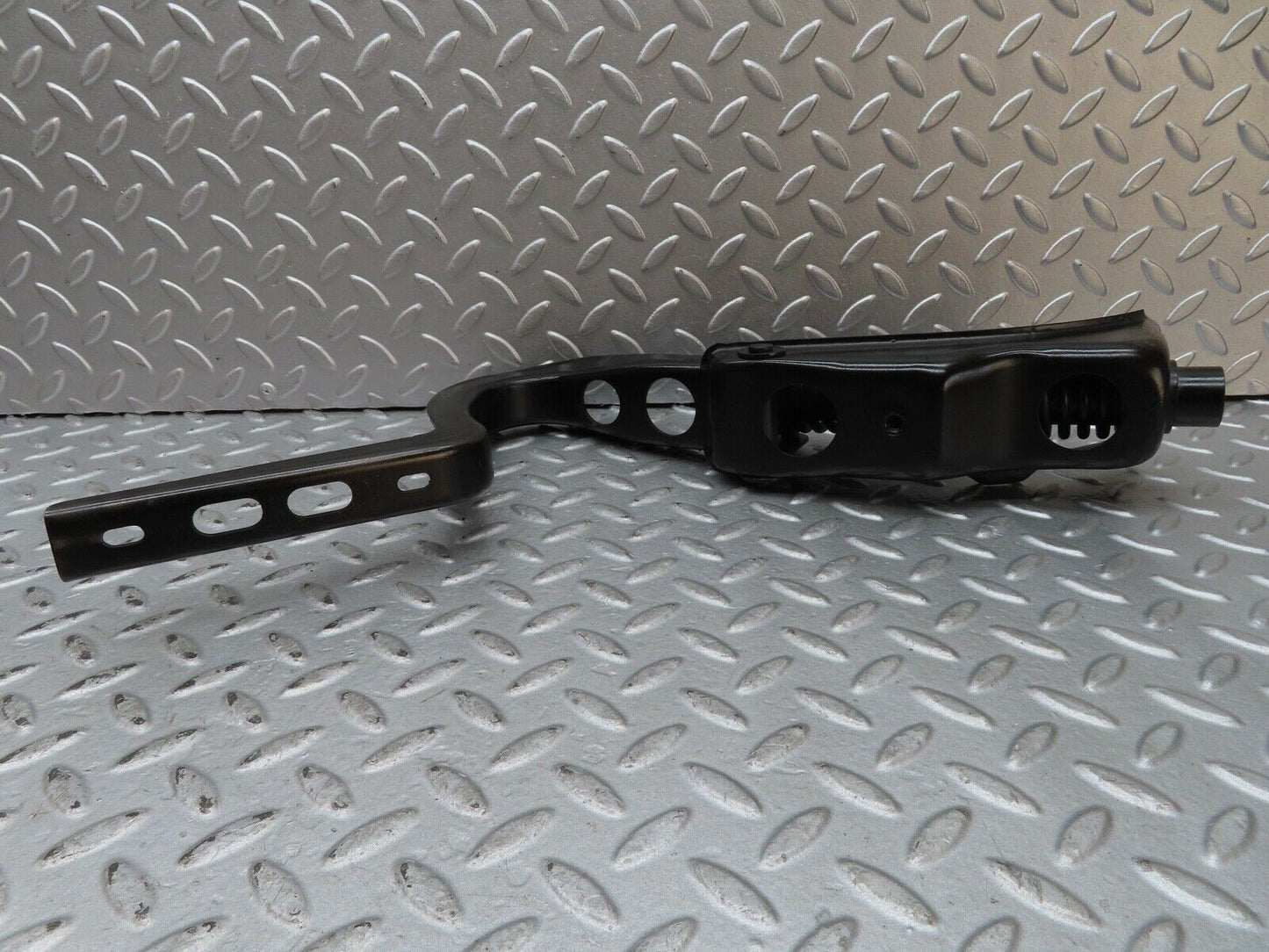 17605 Mercedes-Benz W116 450SEL Trunk Lid Hinge Left Side