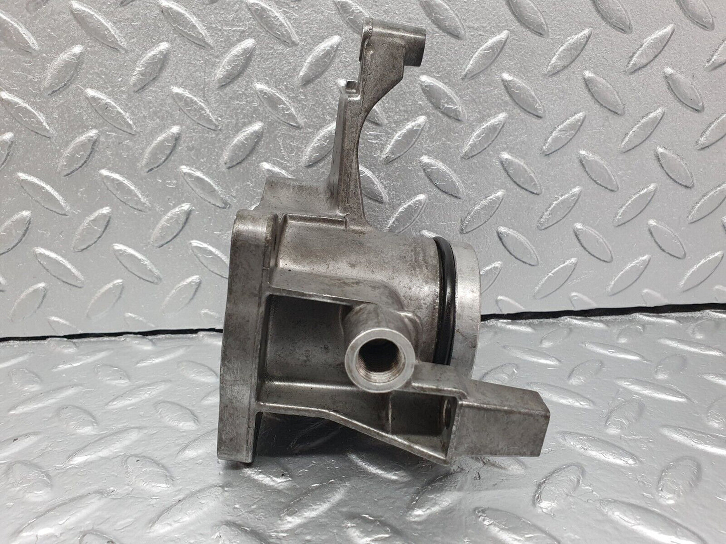 42060 Mercedes-Benz W202 C200 Throttle Body Bracket 1111410344