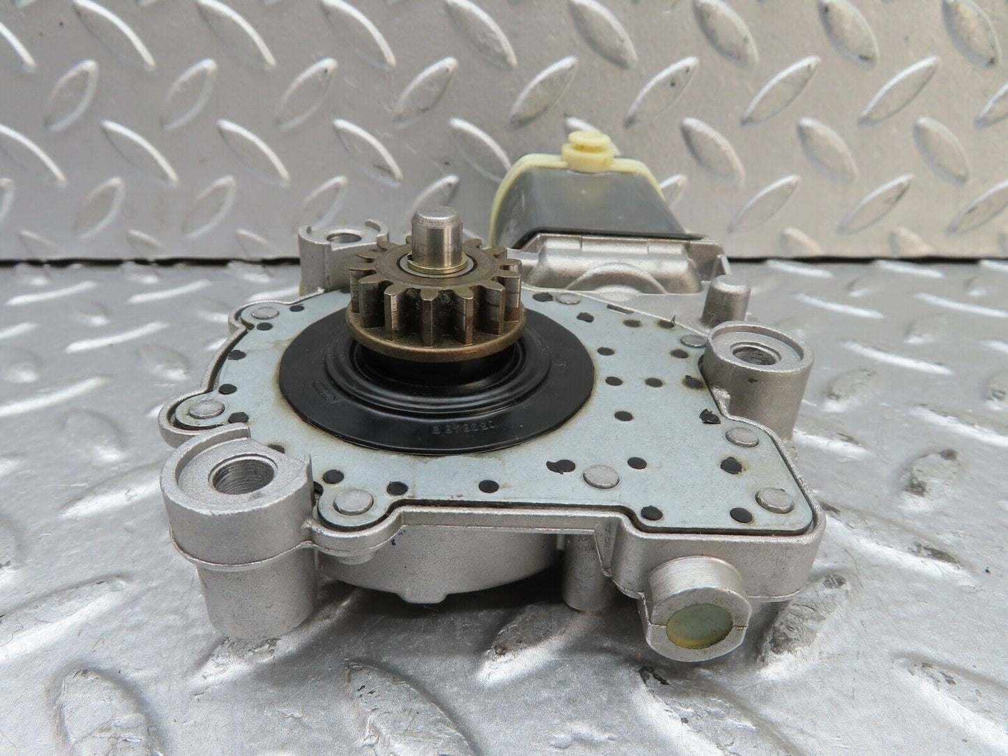 19359 Mercedes-Benz C140 CL420 Coupe Right Window Regulator Motor 0048201842