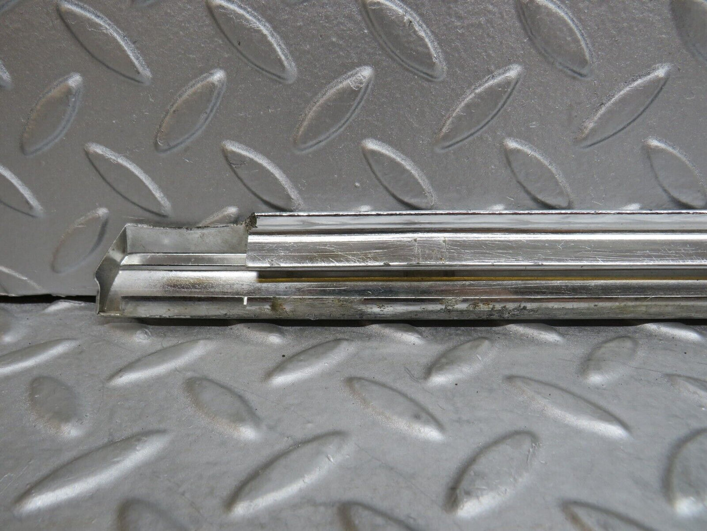 37315 Mercedes-Benz W109 300SEL Rear Left Door Chrome Moulding Trim