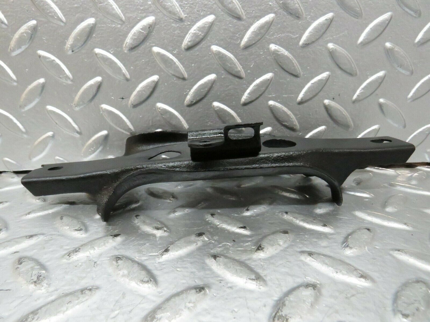 23827 Mercedes-Benz C107 450SLC Coupe Cardan Shaft Drive Shaft Bracket
